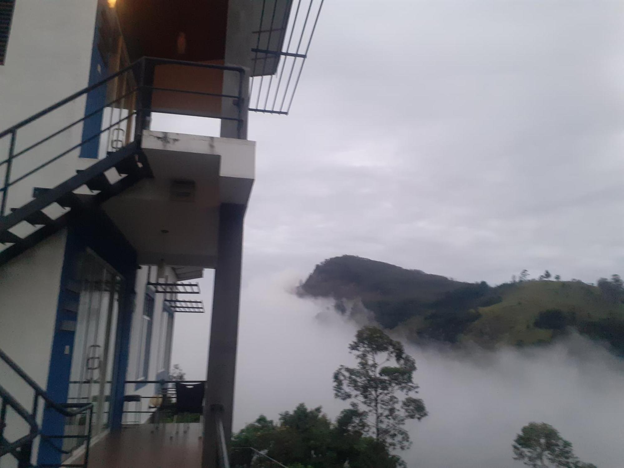 Ella Floating View Bed and Breakfast Buitenkant foto